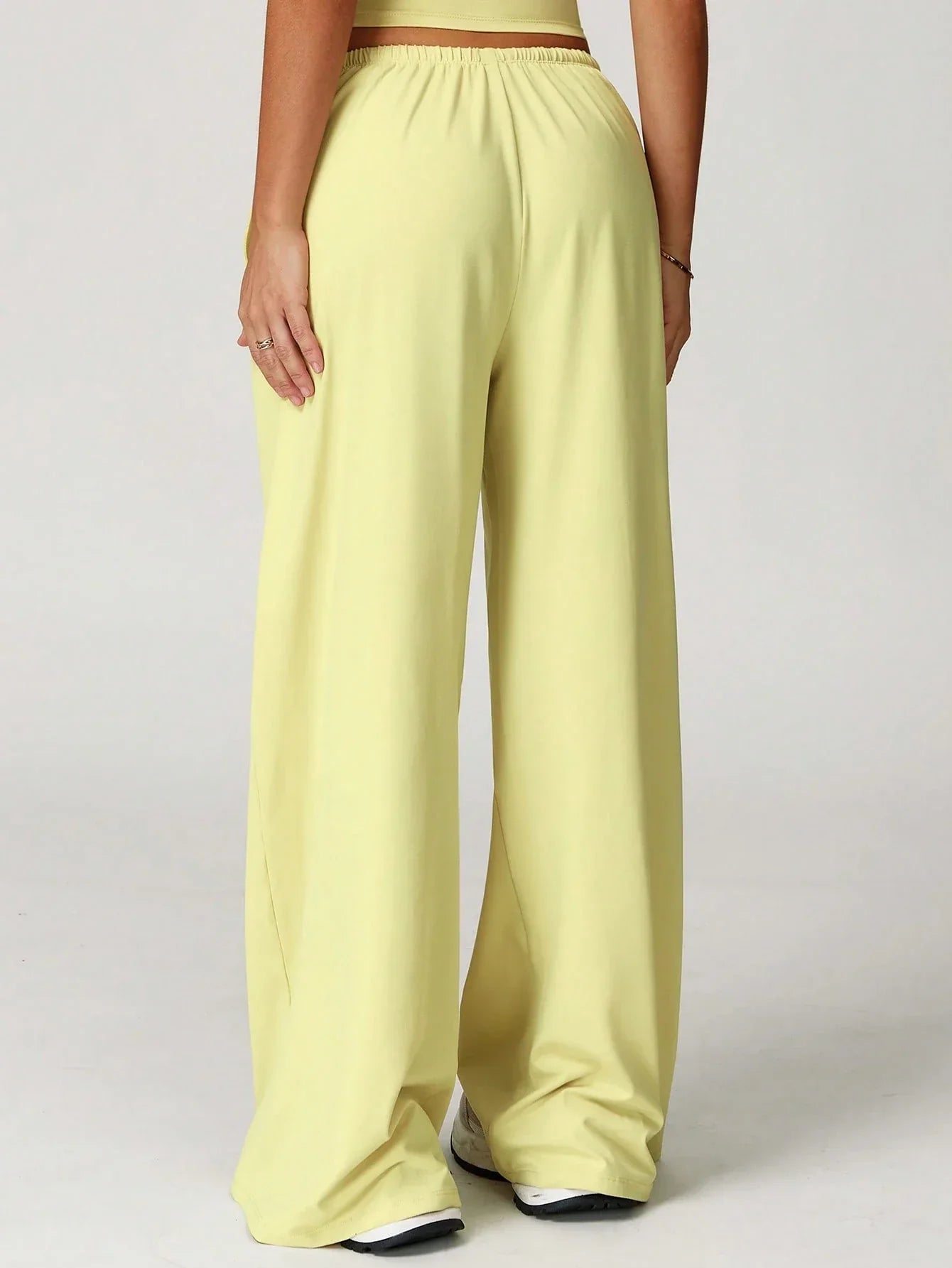 Women's 2-Piece Athleisure Outfits - Polyester-Silk Fitted Summervibe Sweatsuit