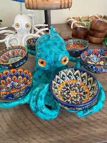 🐙 Octopus Snack Server with 6 Bowls – Sculptural Centerpiece