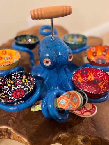 🐙 Octopus Snack Server with 6 Bowls – Sculptural Centerpiece