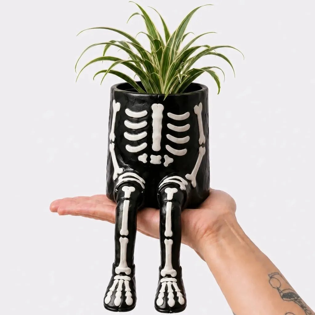 💯 49% OFF – 🎃 Halloween Hanging Leg Planter | Hand-Painted Resin Character Pot for Succulents, Shelves, Desks, Porches & Spooky Seasonal Displays 🪴