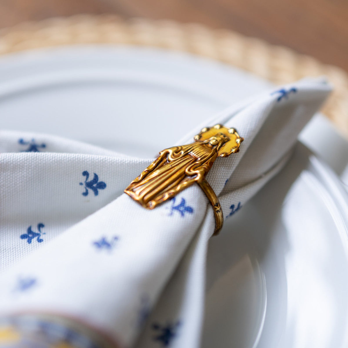 ✨ Sacred Heart & Mother Mary Brass Napkin Rings – Faith-Inspired Table Decor